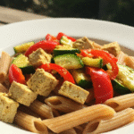 Pasta Integral con Verduras y Tofu